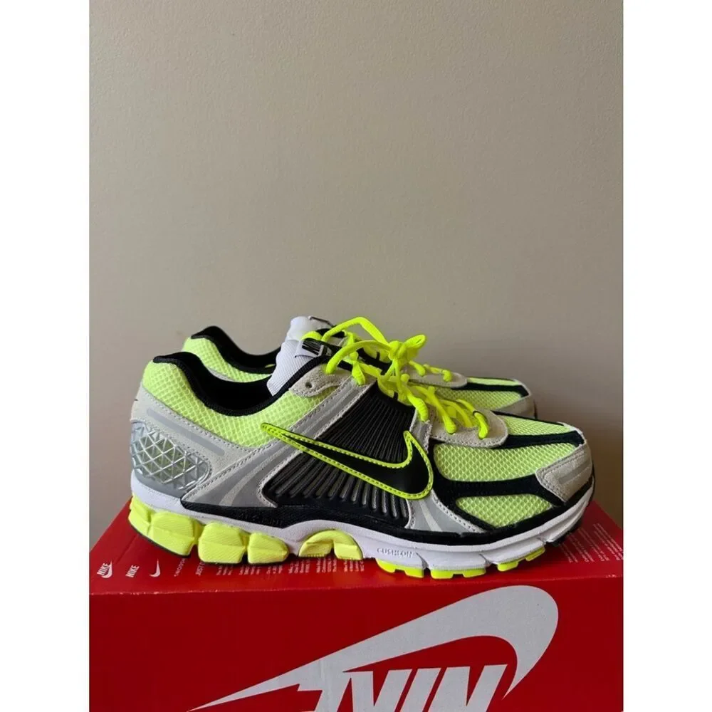Nike Zoom Vomero 5 Volt Black FB9149-701 Men’s Size 10